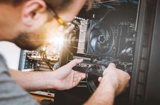 Break-Fix vs. Managed IT: Escaping the Reactive Cycle