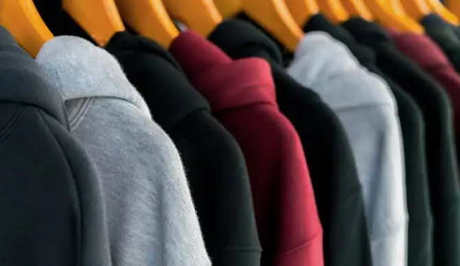 How Wholesale Sweatshirts Help Businesses Manage Large Apparel Orders