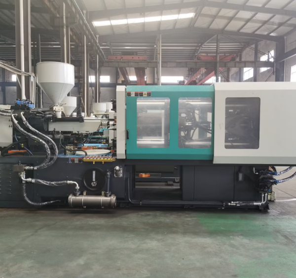 How Vertical Injection Molding Machines Fit Into Flexible Tooling Strategies